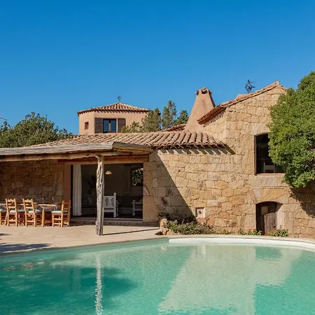 Casa Chenal 10, Emma Villa *