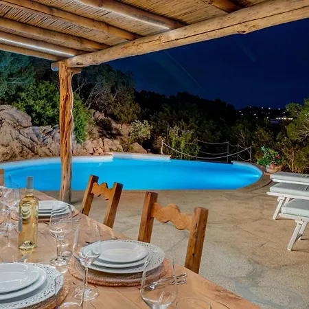 Casa Chenal 10, Emma Villa *
