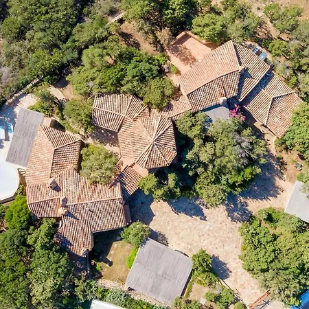 Casa Chenal 10, Emma * ארזח'ינה