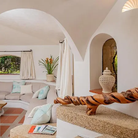 Casa Chenal 10, Emma Villa *